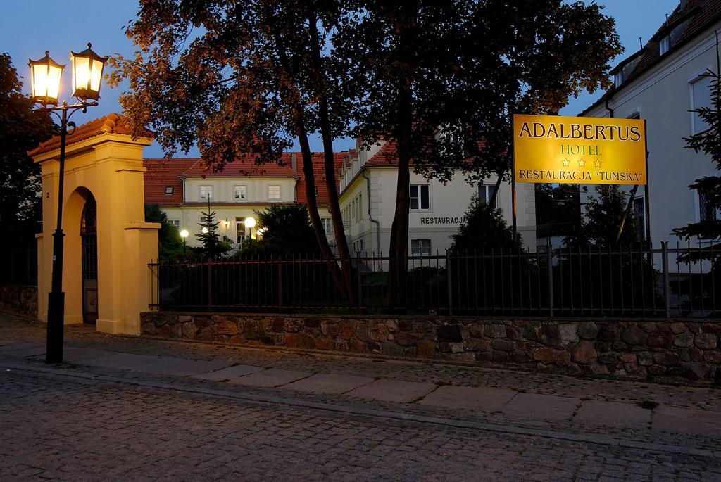 Hotel Adalbertus Gniezno Dış mekan fotoğraf